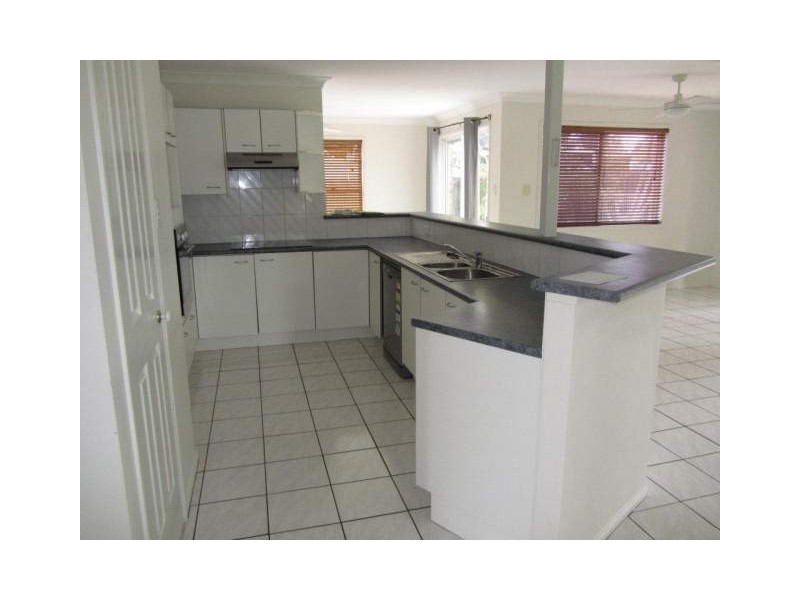 17 Point Cartwright Drive, Buddina QLD 4575