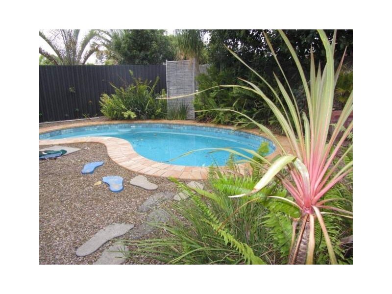 17 Point Cartwright Drive, Buddina QLD 4575
