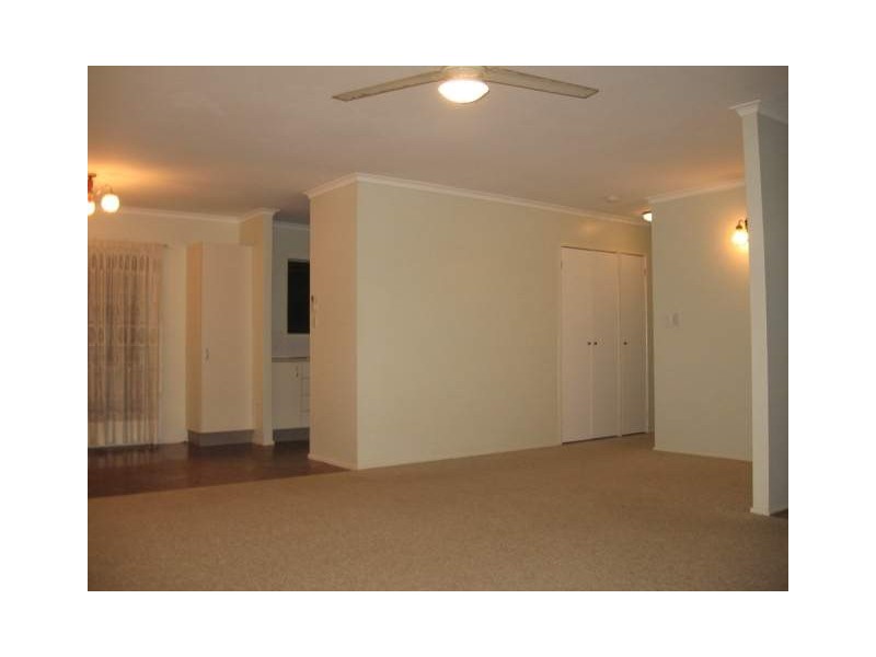 17 Undara Avenue, Buddina QLD 4575
