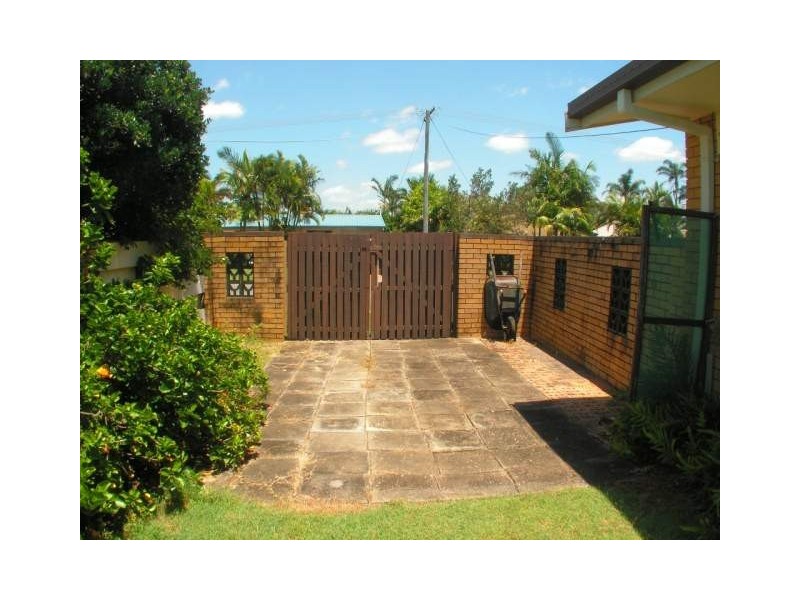 17 Undara Avenue, Buddina QLD 4575
