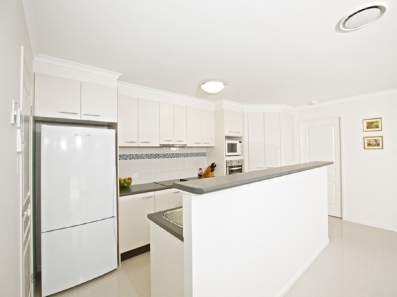 10 Mulgani Street, Warana QLD 4575