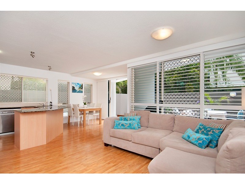 Unit 2  ‘Riva’ 100 River Esp, Mooloolaba QLD 4557