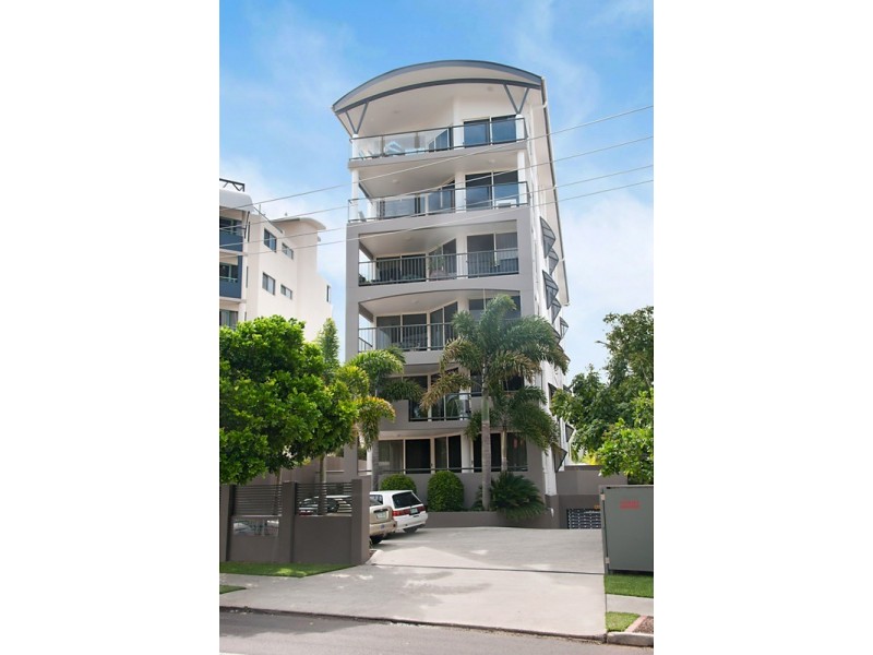 Unit 2  ‘Riva’ 100 River Esp, Mooloolaba QLD 4557