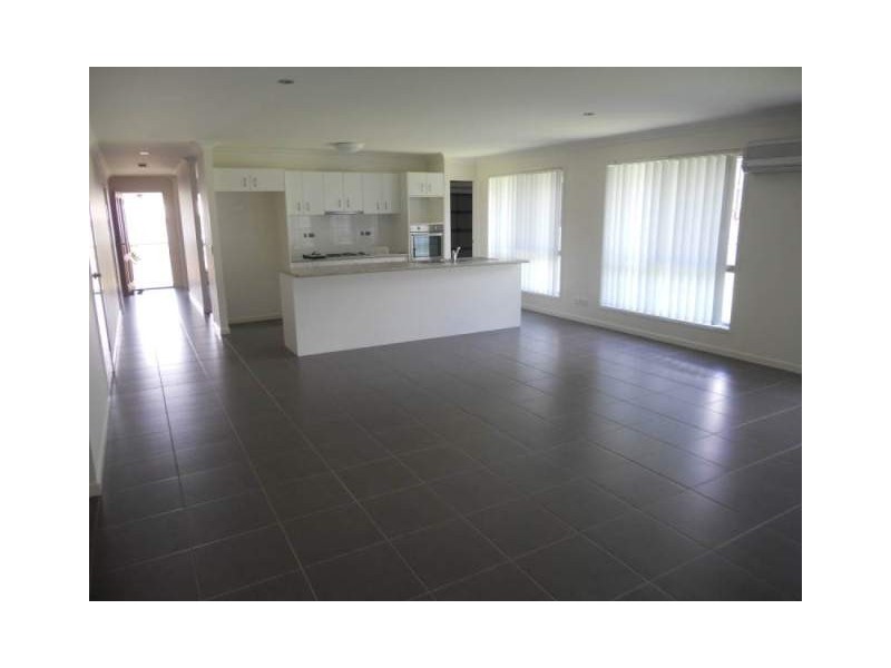 28 Anticipation Close, Nambour QLD 4560