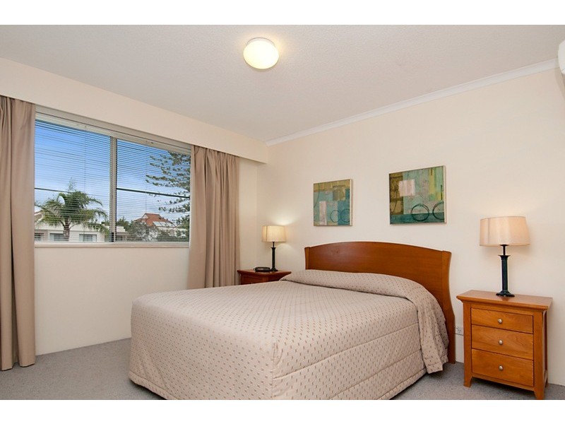 Unit 18 / 70-74 Parkyn Pde, Mooloolaba QLD 4557