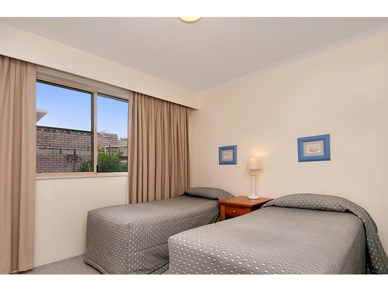 Unit 18 / 70-74 Parkyn Pde, Mooloolaba QLD 4557