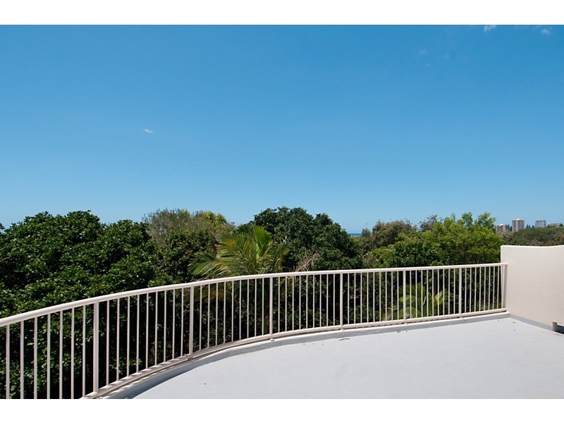 Unit 18 / 70-74 Parkyn Pde, Mooloolaba QLD 4557