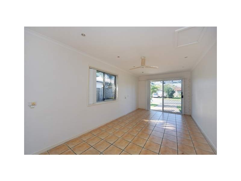 38 Mulgani Street, Warana QLD 4575