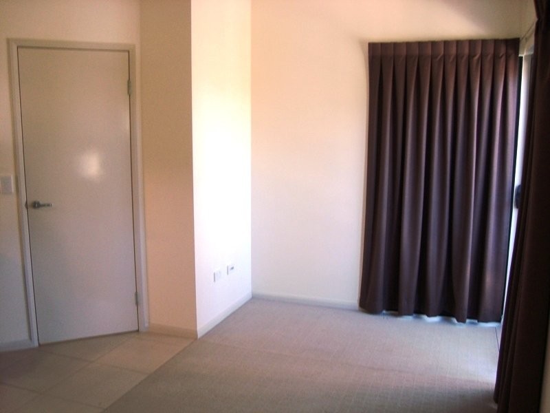 10/8 D Hinley Avenue, Maroochydore QLD 4558