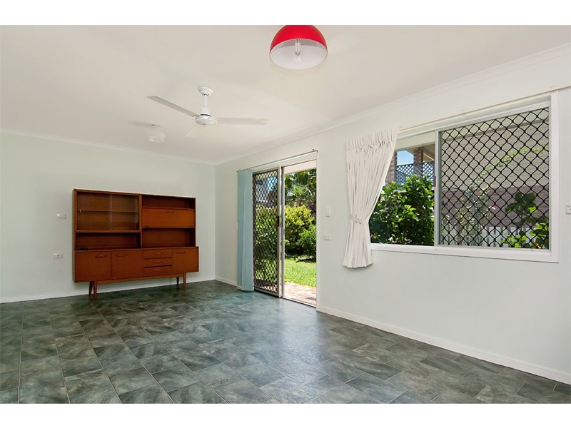 20 Amarina Avenue, Mooloolaba QLD 4557