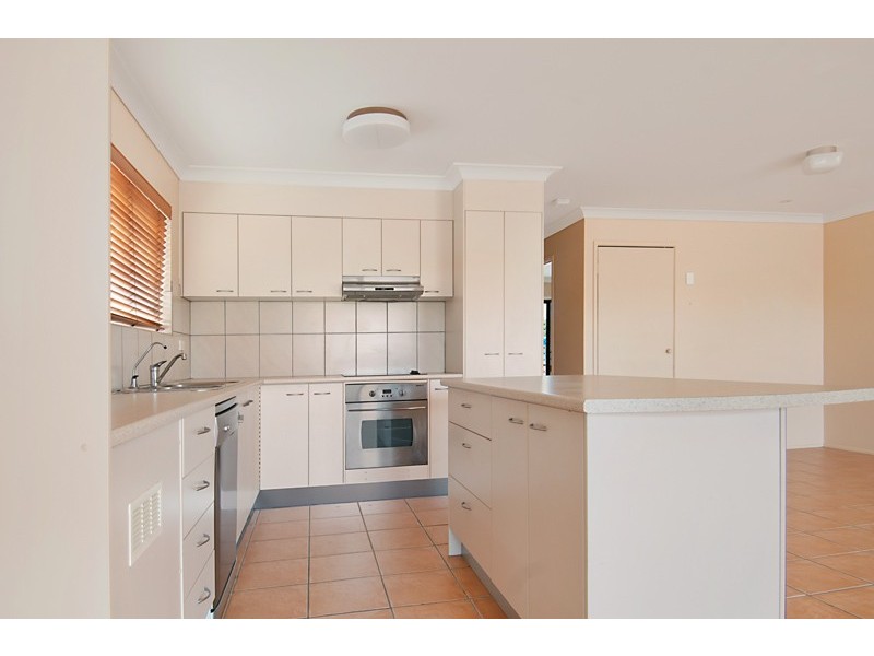 Unit 5 ‘Carmen’ 63 Neerim Dve, Mooloolaba QLD 4557