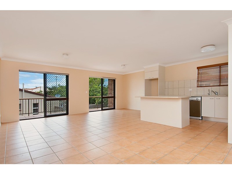 Unit 5 ‘Carmen’ 63 Neerim Dve, Mooloolaba QLD 4557