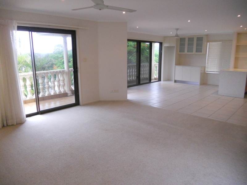 24 Kawana Street, Alexandra Headland QLD 4572