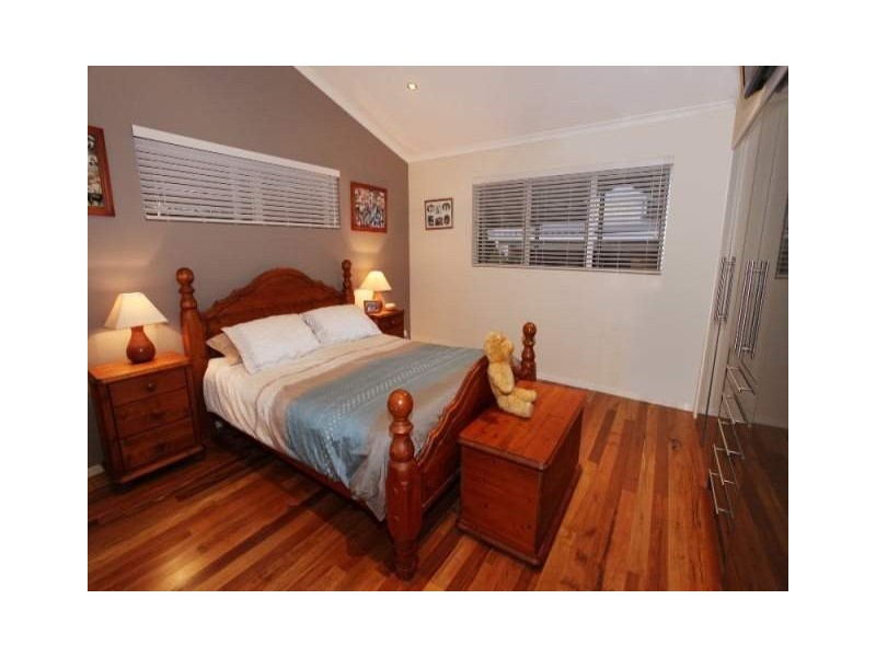 22 Tarnkun Street, Alexandra Headland QLD 4572