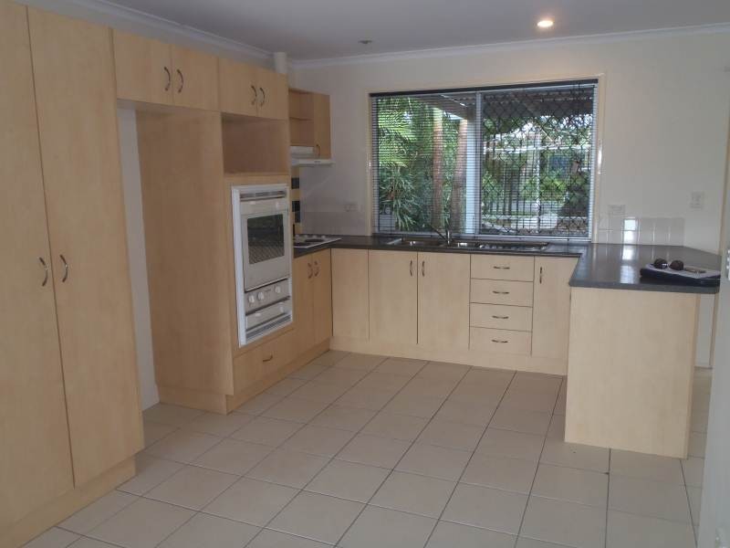 39 Saleng Crescent, Warana QLD 4575