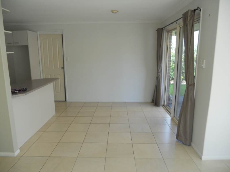 2/84 Parkway Drive, Mooloolaba QLD 4557