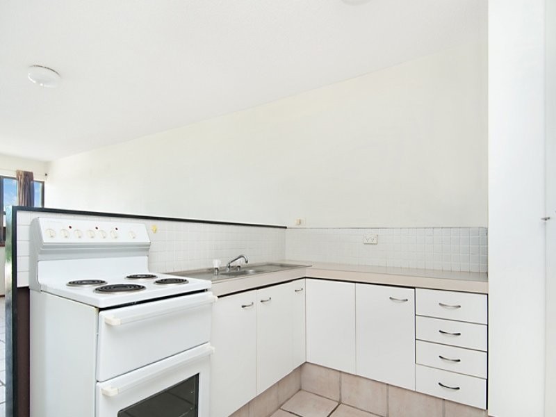 7/11 Pangarinda Place, Mooloolaba QLD 4557