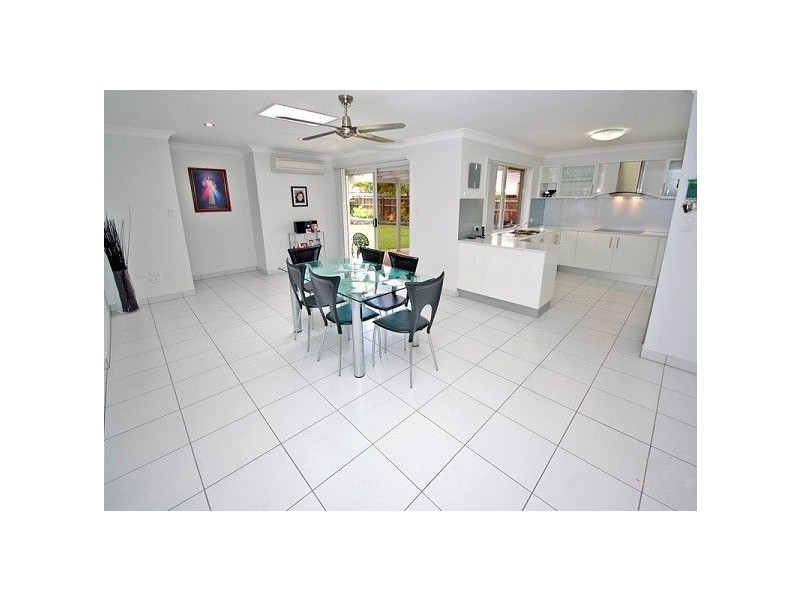 10 Lilac Court, Mooloolaba QLD 4557