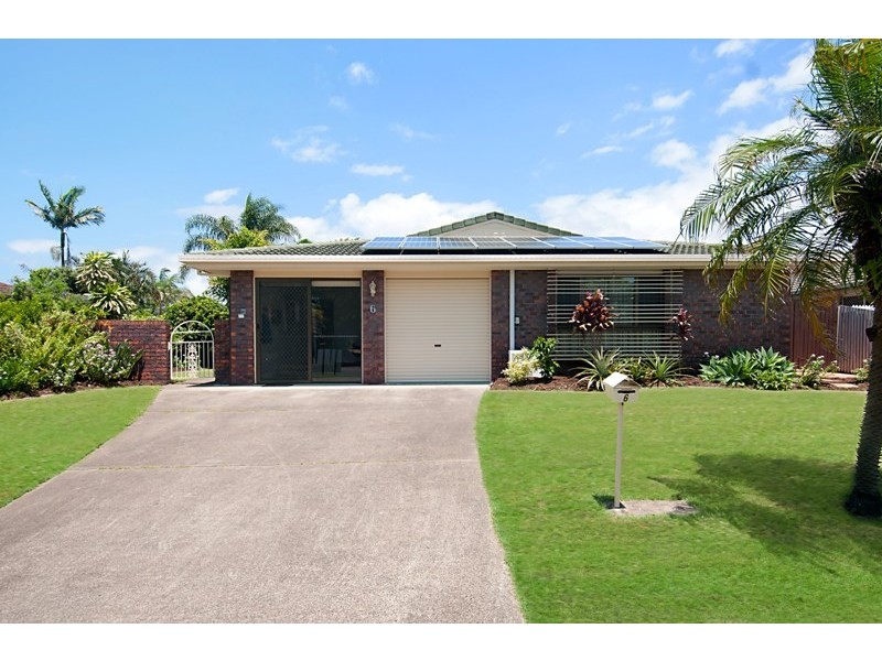6 Murrindi Street, Minyama QLD 4575