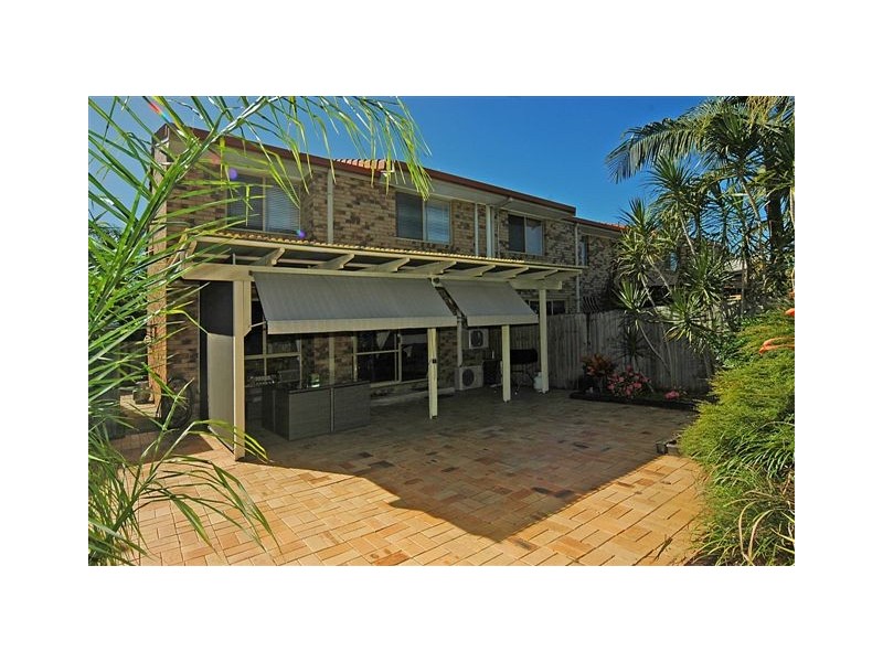 4 ‘Regency Townshouses’ 9-11 Kapala Street, Mooloolaba QLD 4557