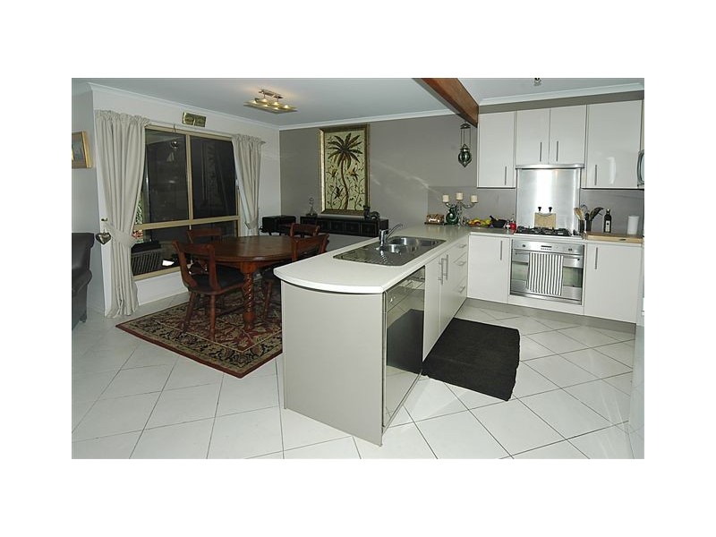 4 ‘Regency Townshouses’ 9-11 Kapala Street, Mooloolaba QLD 4557