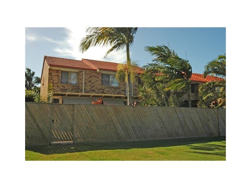 4 ‘Regency Townshouses’ 9-11 Kapala Street, Mooloolaba QLD 4557