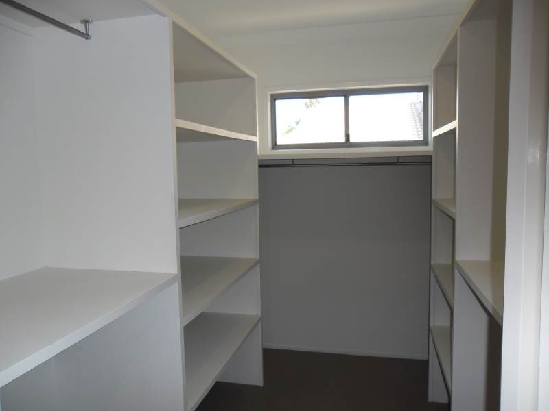 2/2 Kalinda Avenue, Mooloolaba QLD 4557