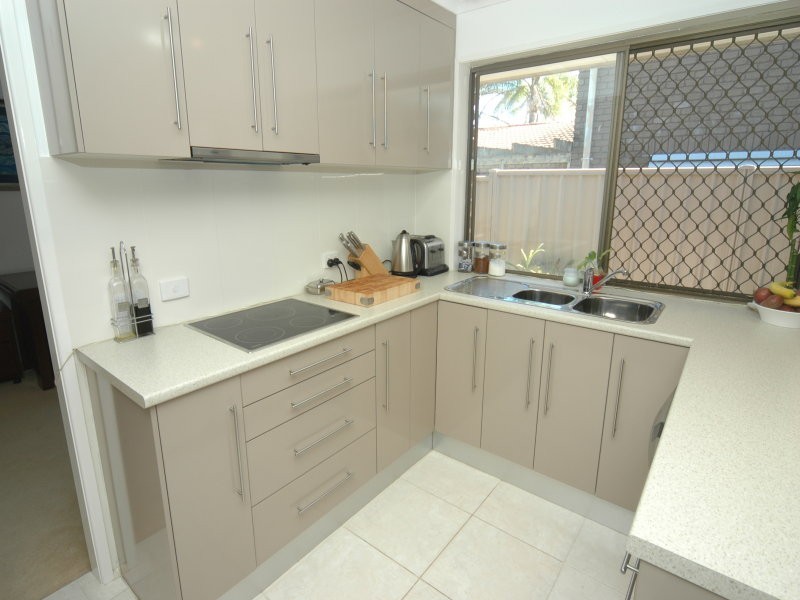 1 Kardinia Street, Minyama QLD 4575