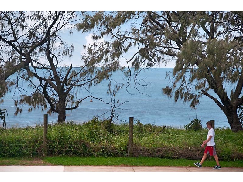 Unit 3 ‘Huntington’ 21 Boolarong Crescent, Alexandra Headland QLD 4572