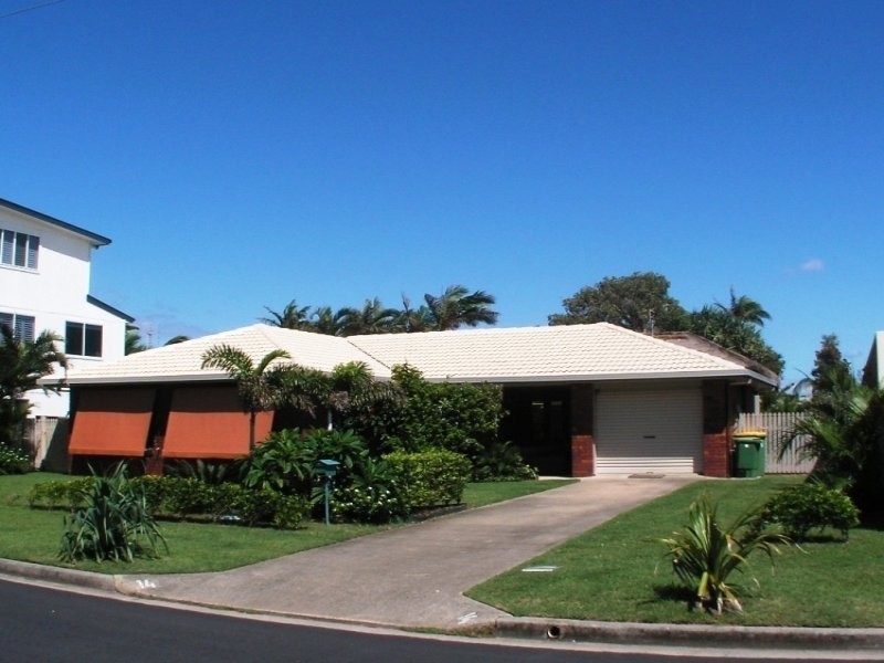 14 Yaringa Avenue, Buddina QLD 4575