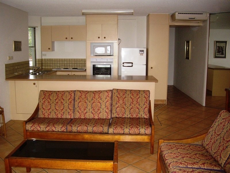 3/236 Alexandra Parade, Alexandra Headland QLD 4572