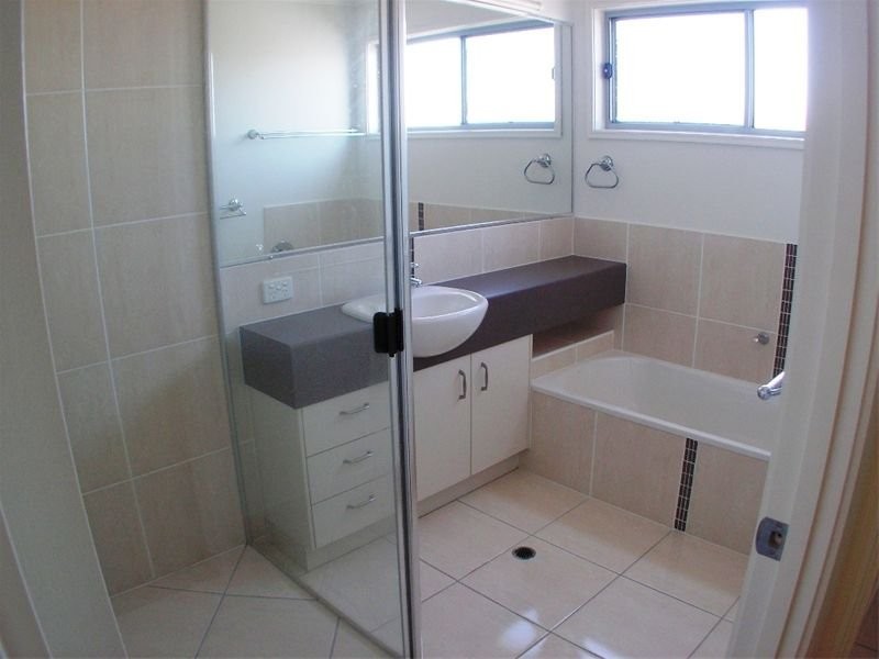 10 Zante Lane, Kawana Island QLD 4575