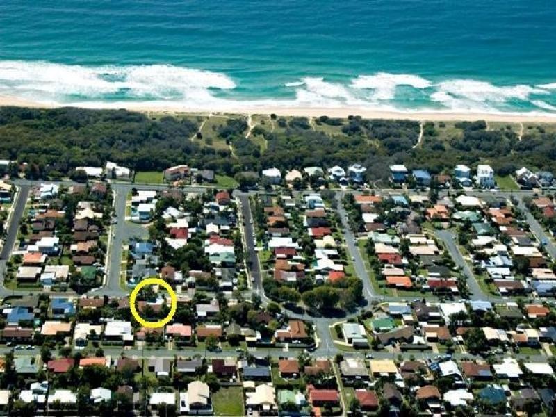 10 Mulgani Street, Warana QLD 4575