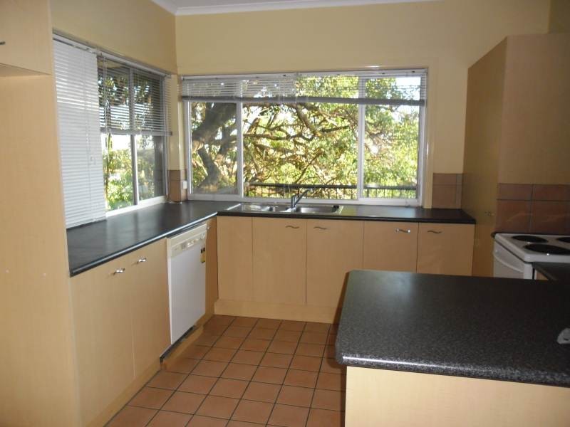 80 Buderim Avenue, Mooloolaba QLD 4557