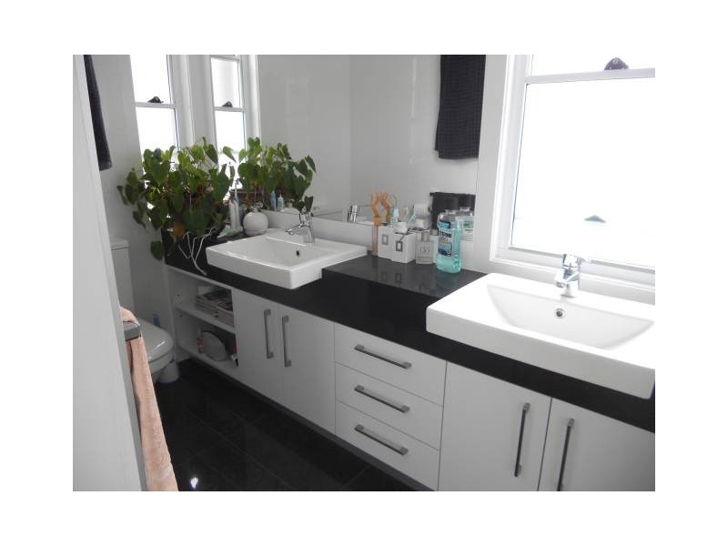 20 Mari Street, Alexandra Headland QLD 4572