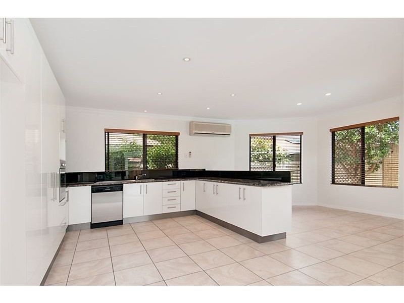 28 Murrindi Street, Minyama QLD 4575