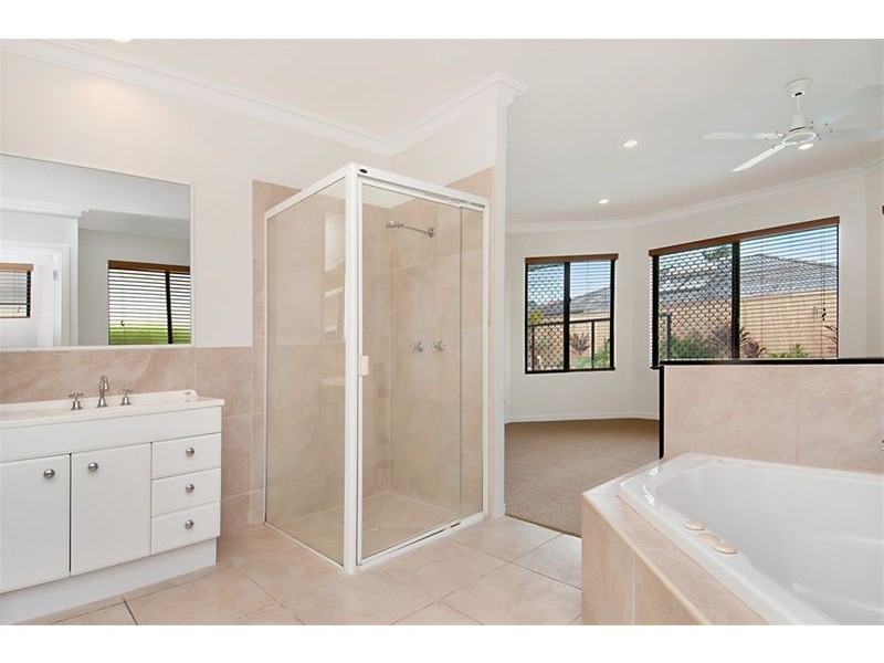 28 Murrindi Street, Minyama QLD 4575