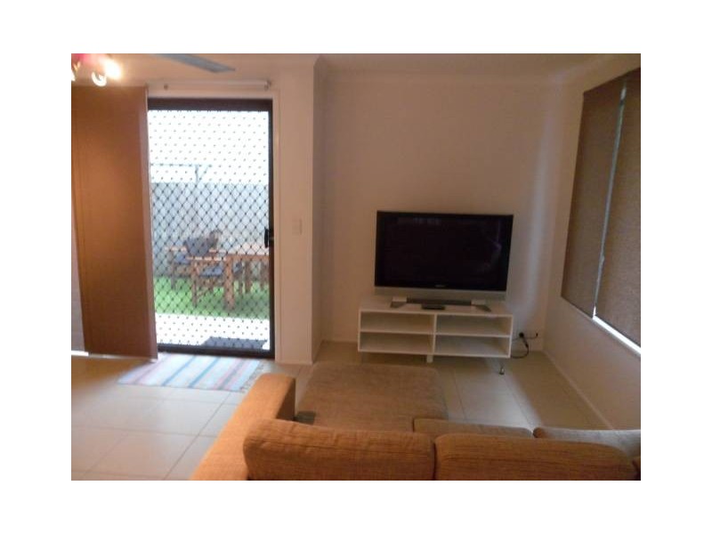 1/4 Yallanga Place, Mooloolaba QLD 4557