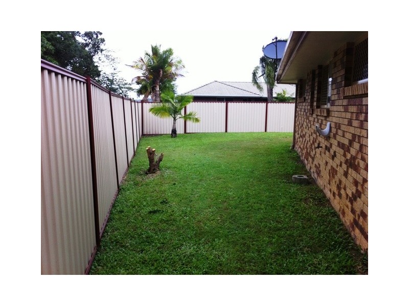 2 Blackwood Street, Maroochydore QLD 4558