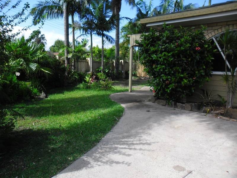 12 Kowandi Street, Wurtulla QLD 4575