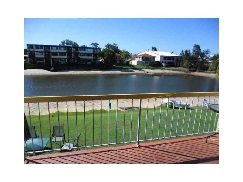 4/12 Akeringa Place, Mooloolaba QLD 4557