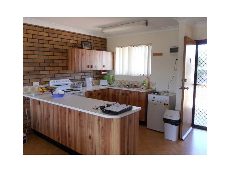 4/12 Akeringa Place, Mooloolaba QLD 4557