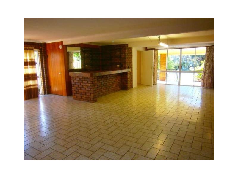 12 Akounah Court, Buddina QLD 4575