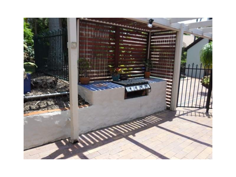 3 Christine Court, Mooloolaba QLD 4557