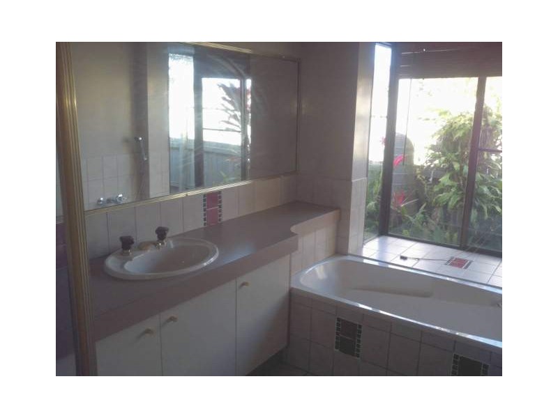 3 Christine Court, Mooloolaba QLD 4557