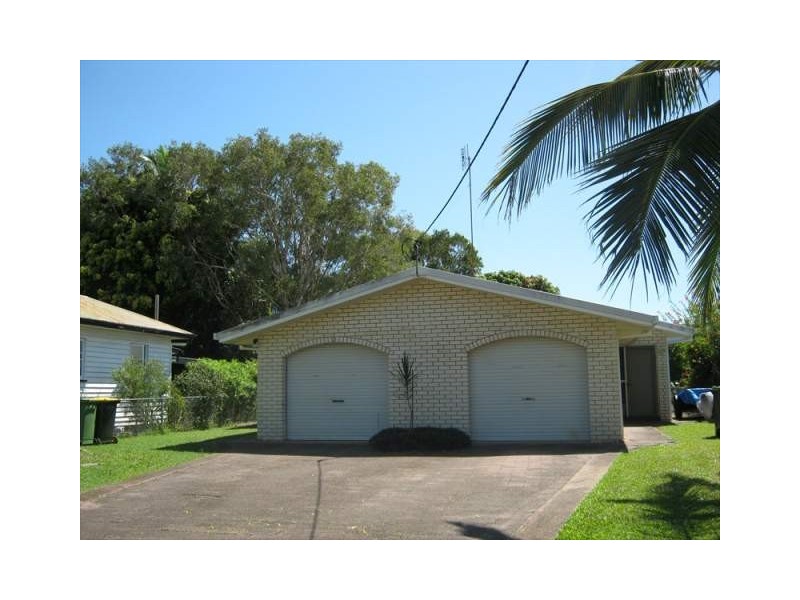 2/33 Hinley Avenue, Maroochydore QLD 4558