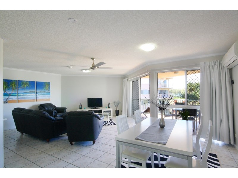 Unit 18 ‘Surfside On The Beach’ 147 Lowanna Drive, Buddina QLD 4575