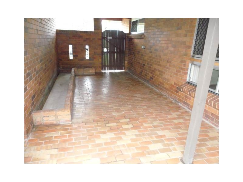 122 Oceanic Drive, Warana QLD 4575