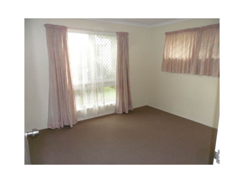122 Oceanic Drive, Warana QLD 4575