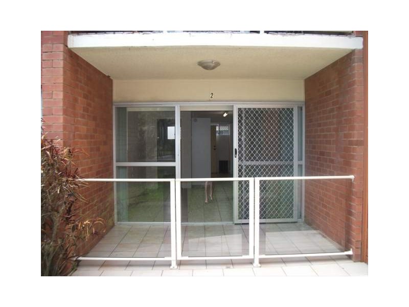 2/15 Buderim Avenue, Mooloolaba QLD 4557